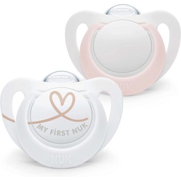   NUK Star szilikon játszó és altatócumi (2 db) 0-2 hó lányos 