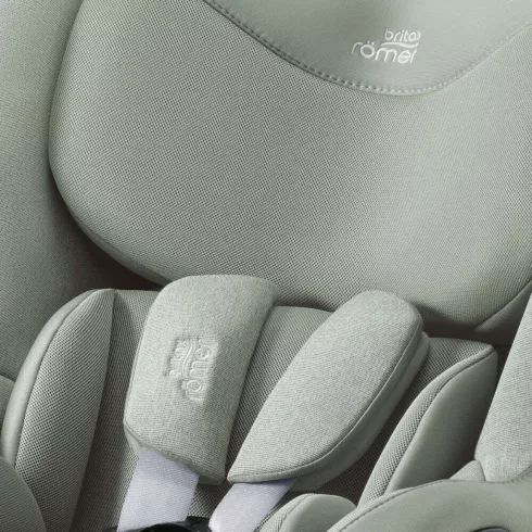 Britax Römer Dualfix Pro M Style 360°-ban forgatható autósülés 61-105 cm - Sage Green