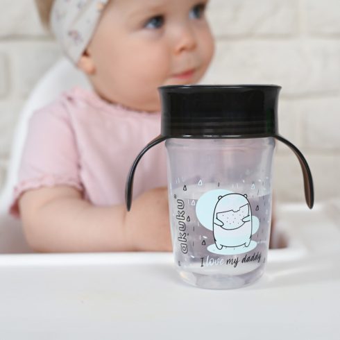 Akuku Non-Spill Cup 9+ varázslatos pohár 240ml - fekete