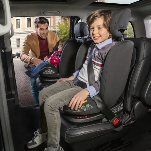 Chicco Mokita I-Size autósülés 76-150 cm - Grey Black