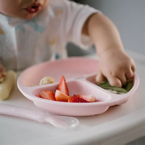 BabyOno szilikon osztott tányér tapadókoronggal  6m+ rózsaszín