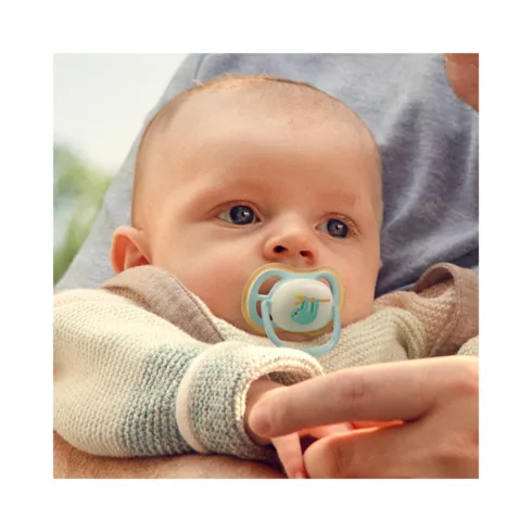 Philips AVENT SCF376/24  Ultra air Nighttime játszócumi 0-6 hó - lajhár/tigris , 2db