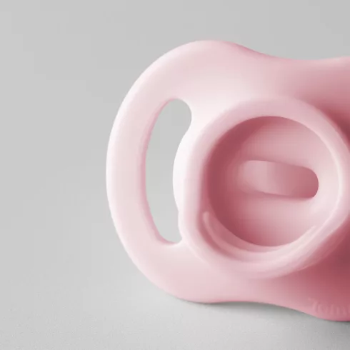 Tommee Tippee Ultralight nyugtató cumi 0-6 hó 2 db -  korall,lila