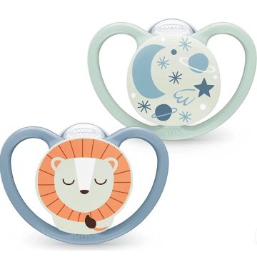   NUK  Space Night szilikon cumi 2db 0-6 hó - oroszlán/égitestek