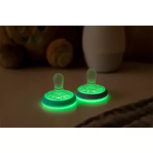 Tommee Tippee breastlike 2 db anyamell formájú éjszkakai cumi 0-6 hó - zöld