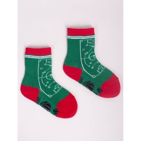 Yoclub ABS csúszásgátlós zokni 17/19 - zöld/piros/focipálya