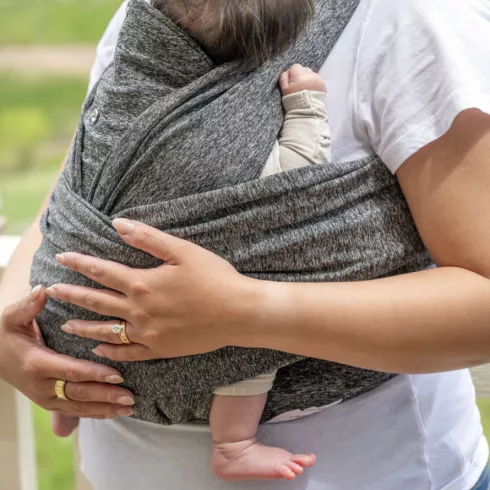 Chicco Boppy ComfyFit  Evolution hordozókendő
3,5 kg -15 kg - Grey