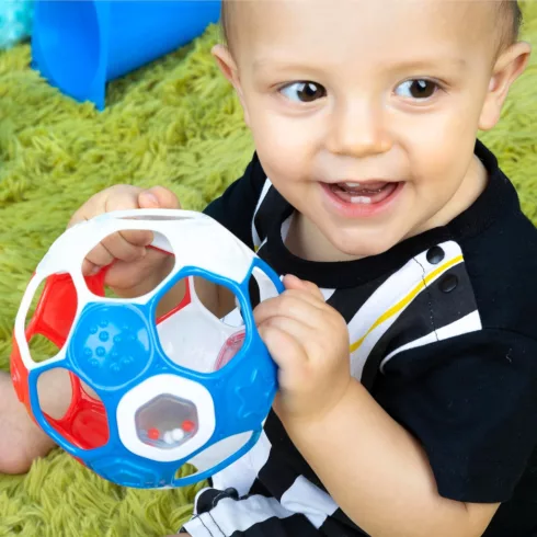 Bright Starts Oball RATTLE GOALS™ 10 cm - Red, White & Blue 0hó+