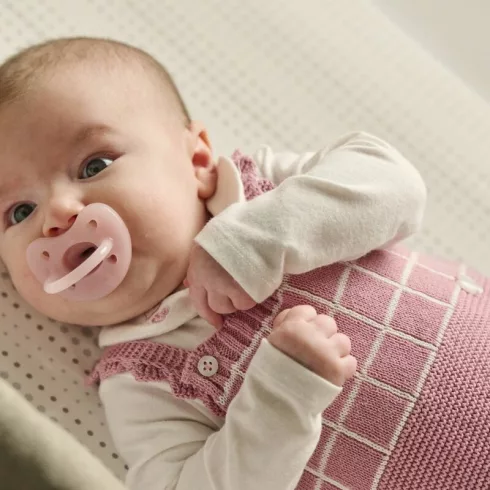 Chicco Physio Soft cumi 0-6hó csupa puha szilikon - rózsaszín 