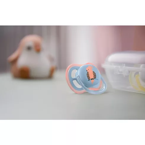 Avent Ultra air 0-6hó játszócumi - papagáj/ananász 